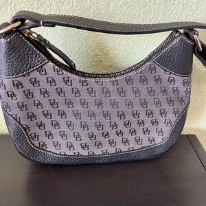 Dooney & Bourke Black and grey Shoulder Bag